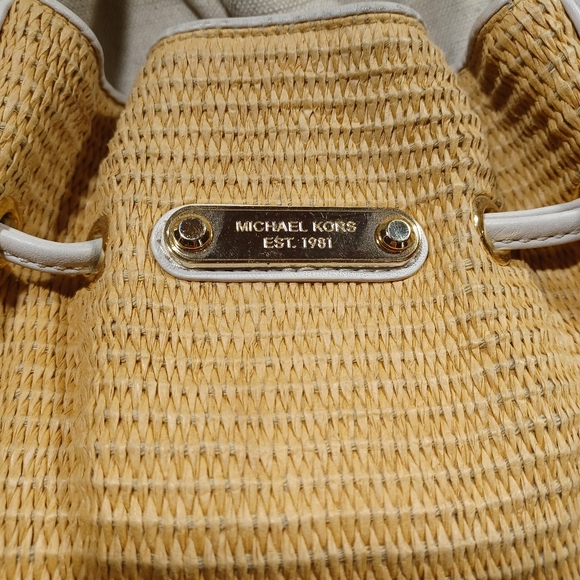 Michael kors tote - Picture 3 of 8